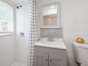 421 S 61st Ter, Hollywood FL 33023
