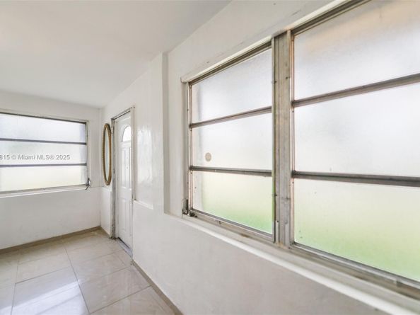 421 S 61st Ter, Hollywood FL 33023