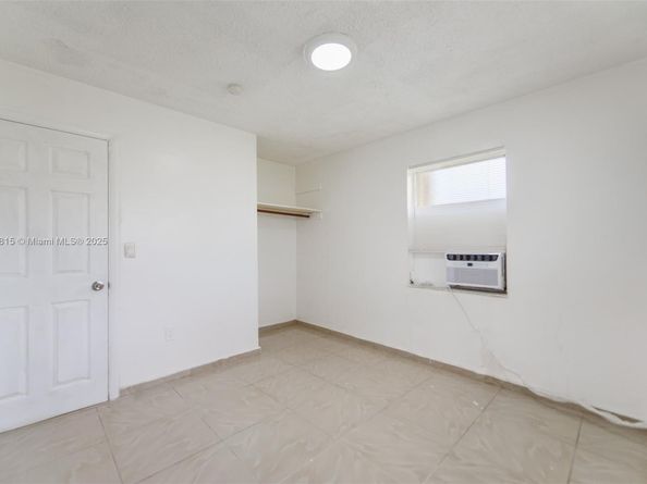 421 S 61st Ter, Hollywood FL 33023