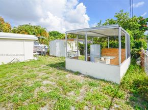 421 S 61st Ter, Hollywood FL 33023