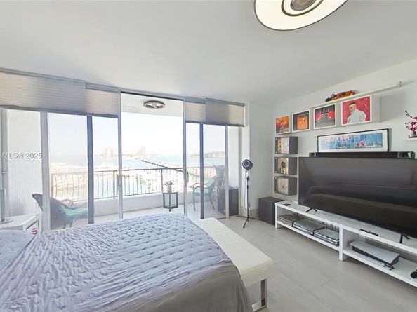 555 NE 15th St 508, Miami FL 33132