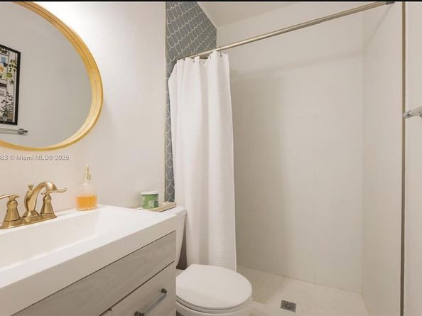 3422 SW 25th St, Miami FL 33133