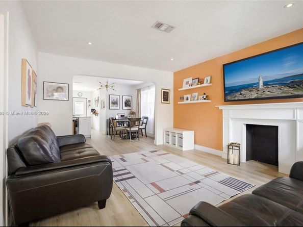 3422 SW 25th St, Miami FL 33133