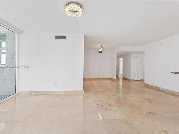 1250 S Miami Ave 3506, Miami FL 33130