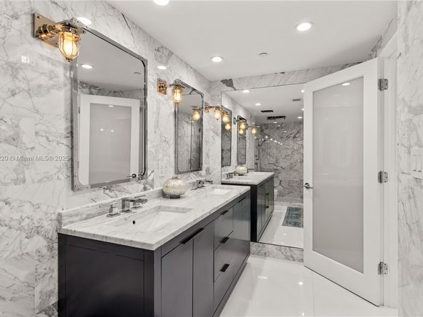 100 Lincoln Rd 747, Miami Beach FL 33139