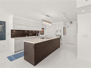 100 Lincoln Rd 747, Miami Beach FL 33139