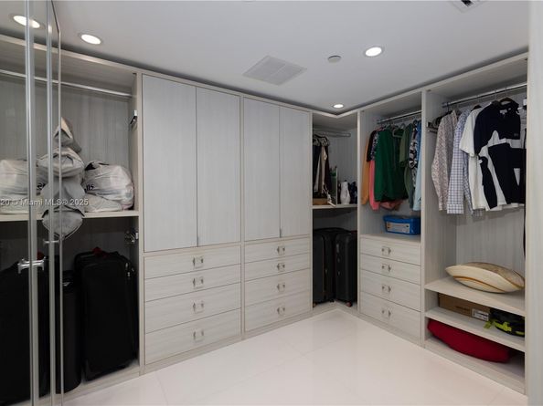 100 Lincoln Rd 747, Miami Beach FL 33139