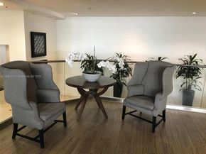 100 Lincoln Rd 747, Miami Beach FL 33139