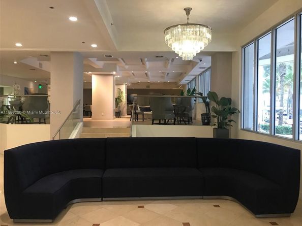 100 Lincoln Rd 747, Miami Beach FL 33139