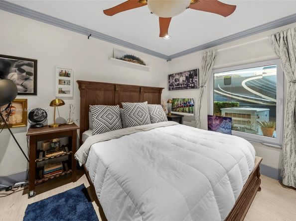 11135 SW 57th Ct, Cooper City FL 33328