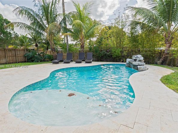 1304 N 40th Ave, Hollywood FL 33021