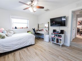 1304 N 40th Ave, Hollywood FL 33021