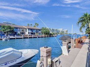 16478 NE 27th Pl 34, Eastern Shores FL 33160
