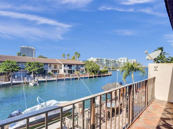 16478 NE 27th Pl 34, Eastern Shores FL 33160
