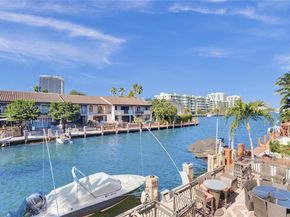 16478 NE 27th Pl 34, Eastern Shores FL 33160