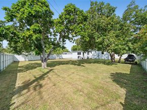210 NW 126th St, North Miami FL 33168