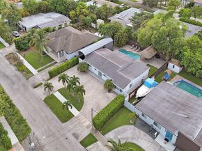 1910 N Hibiscus Dr, North Miami FL 33181