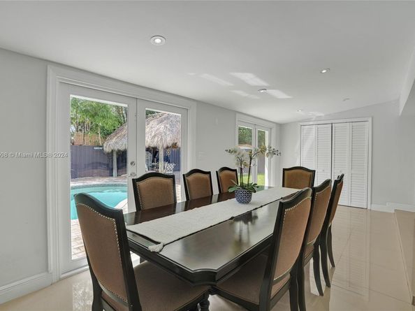 1910 N Hibiscus Dr, North Miami FL 33181