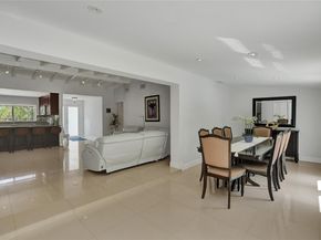 1910 N Hibiscus Dr, North Miami FL 33181