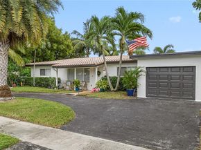 1116 SE 13th Ct, Deerfield Beach FL 33441