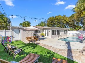 1116 SE 13th Ct, Deerfield Beach FL 33441