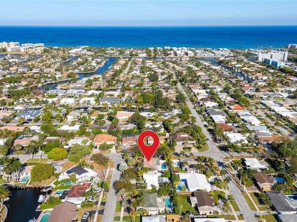 1116 SE 13th Ct, Deerfield Beach FL 33441