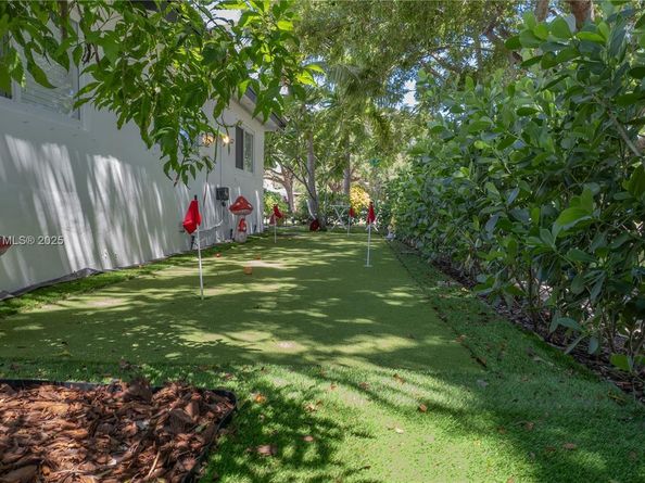 1116 SE 13th Ct, Deerfield Beach FL 33441