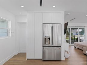 2448 SE 9th St, Pompano Beach FL 33062