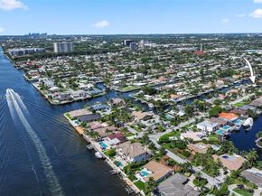 2448 SE 9th St, Pompano Beach FL 33062