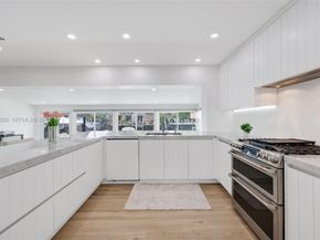 2448 SE 9th St, Pompano Beach FL 33062