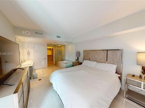 650 NE 32nd St 2005, Miami FL 33137