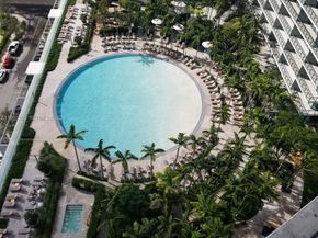 650 NE 32nd St 2005, Miami FL 33137