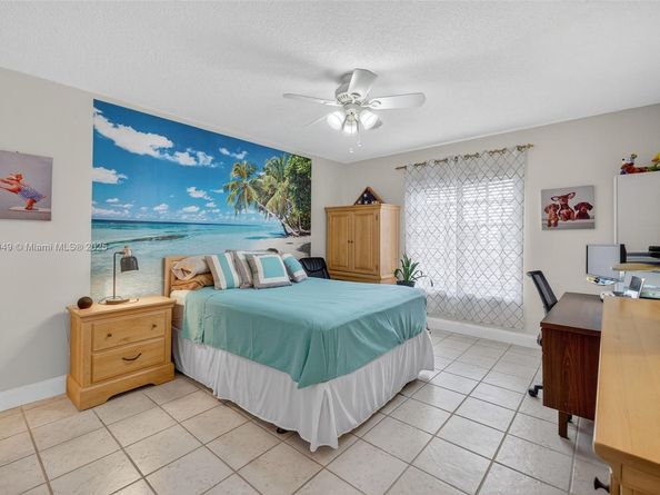 2261 NE 67th St 1806, Fort Lauderdale FL 33308