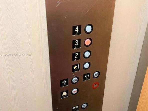 4715 NW 7th St 3022, Miami FL 33126