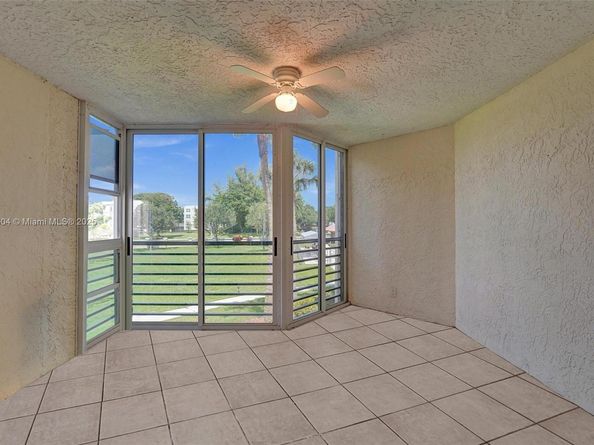 1900 Sabal Palm Dr 201, Davie FL 33324