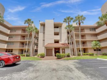 1900 Sabal Palm Dr