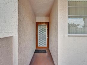 1900 Sabal Palm Dr 201, Davie FL 33324