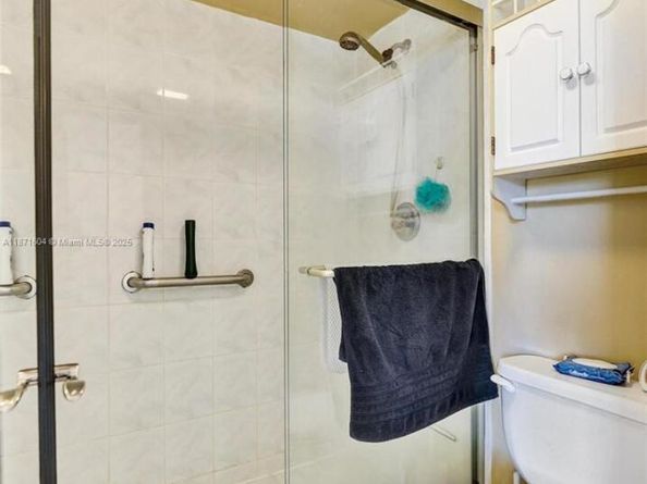 1900 Sabal Palm Dr 201, Davie FL 33324