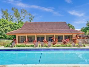 1900 Sabal Palm Dr 201, Davie FL 33324