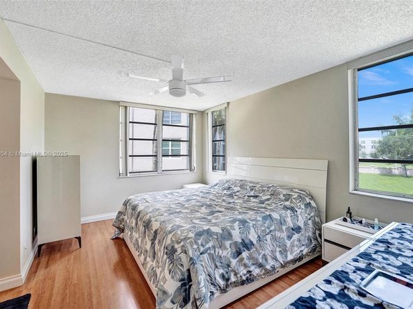 1900 Sabal Palm Dr 201, Davie FL 33324