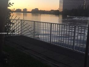 5091 NW 7th St 602, Miami FL 33126