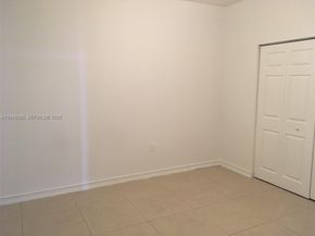 5091 NW 7th St 602, Miami FL 33126