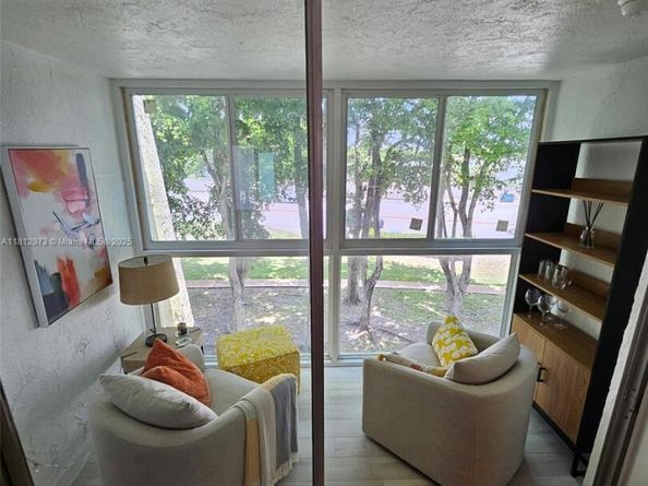 9081 Lime Bay Blvd 302, Tamarac FL 33321