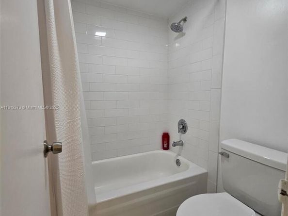 9081 Lime Bay Blvd 302, Tamarac FL 33321