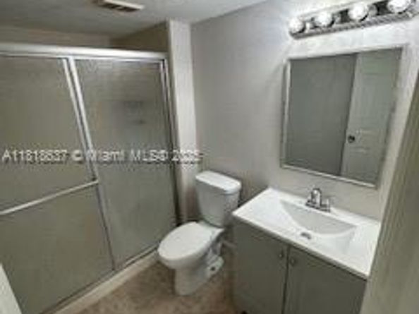 8741 Wiles Rd 208, Coral Springs FL 33067
