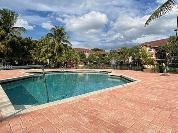 8741 Wiles Rd 208, Coral Springs FL 33067