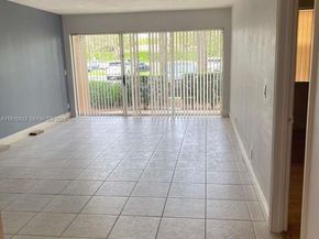 8901 Wiles Rd 103, Coral Springs FL 33067