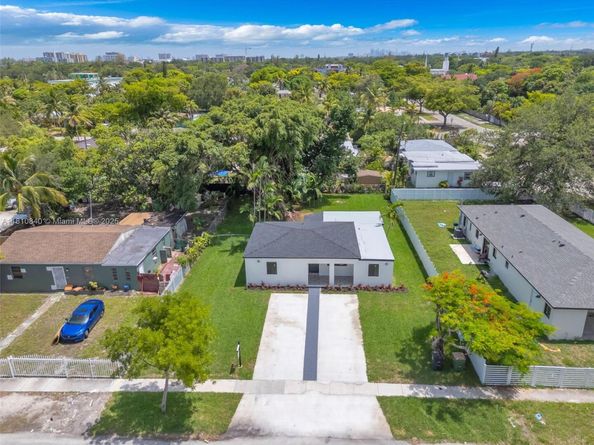1010 NE 140th St, North Miami FL 33161