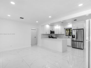 1010 NE 140th St, North Miami FL 33161