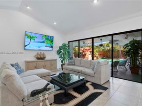 2900 NW 25th Way, Boca Raton FL 33434